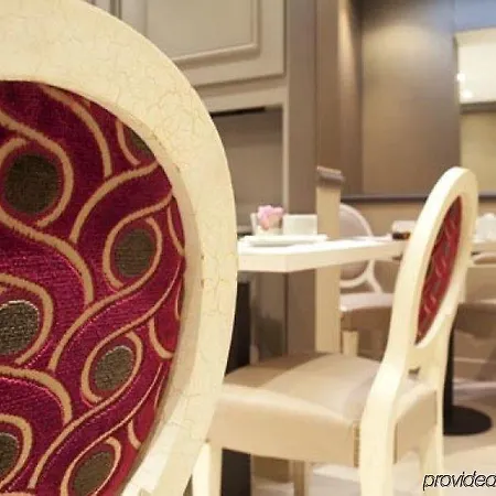 Riviera Elysees 3* Parigi