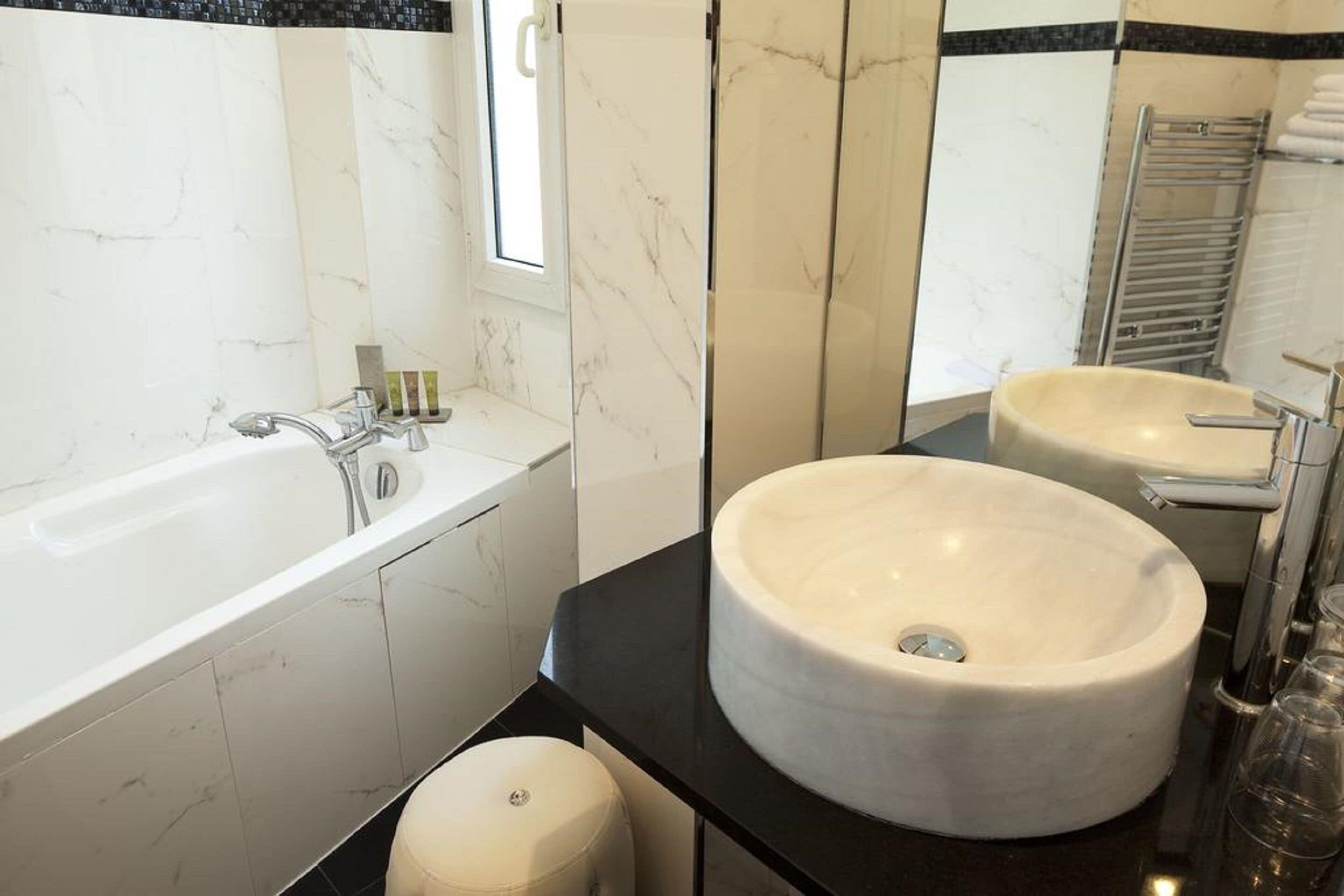 Riviera Elysees Hotel Parigi