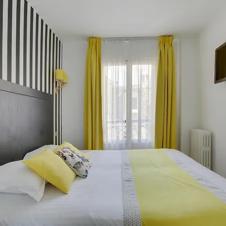 Hotel Riviera Elysees Paris