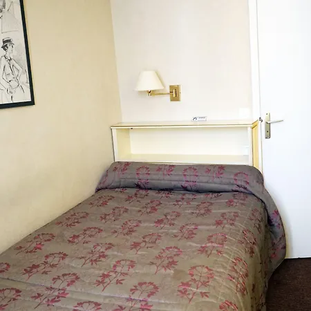 Hotel Riviera Elysees Paris