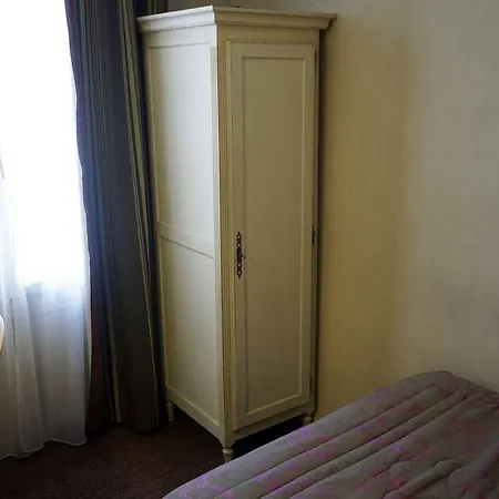 Riviera Elysees Hotel 3*