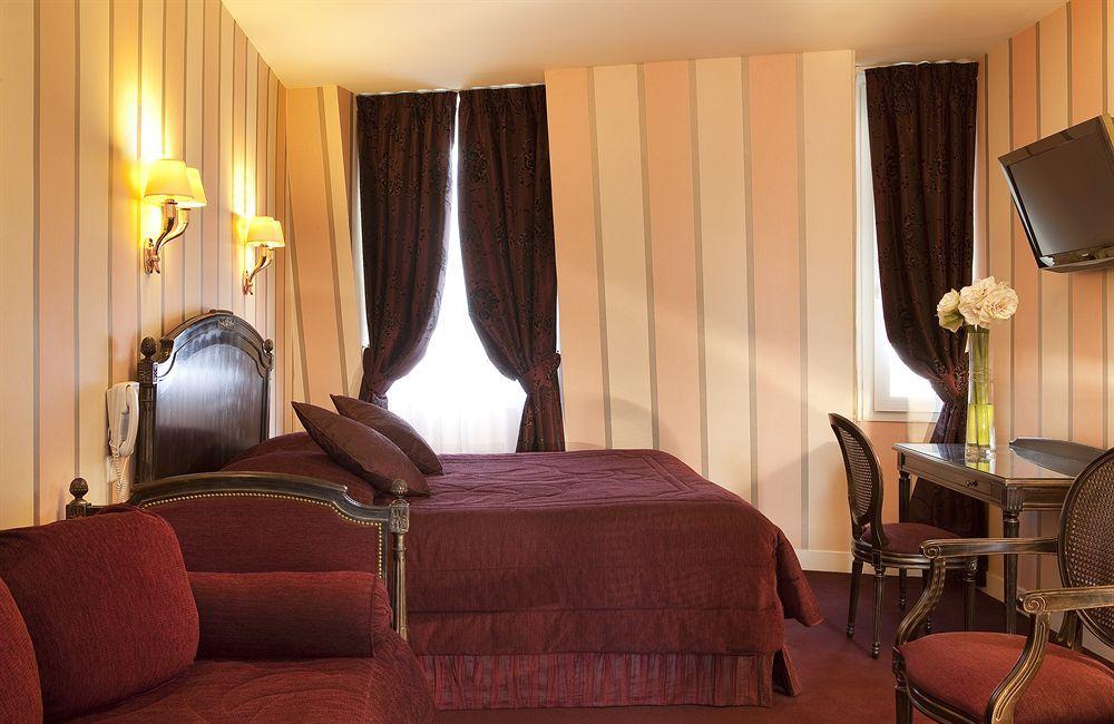 Riviera Elysees Hotel 3*