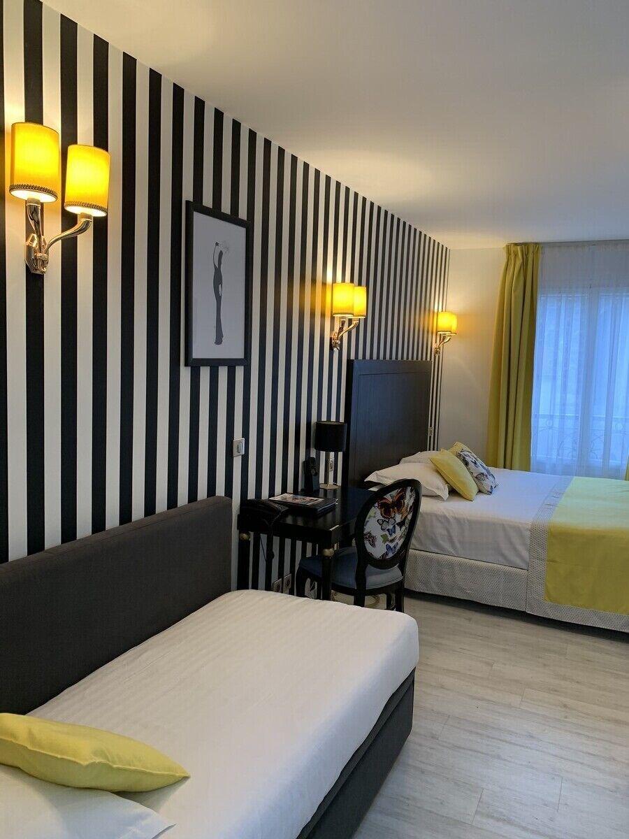 Hotel Riviera Elysees Paris