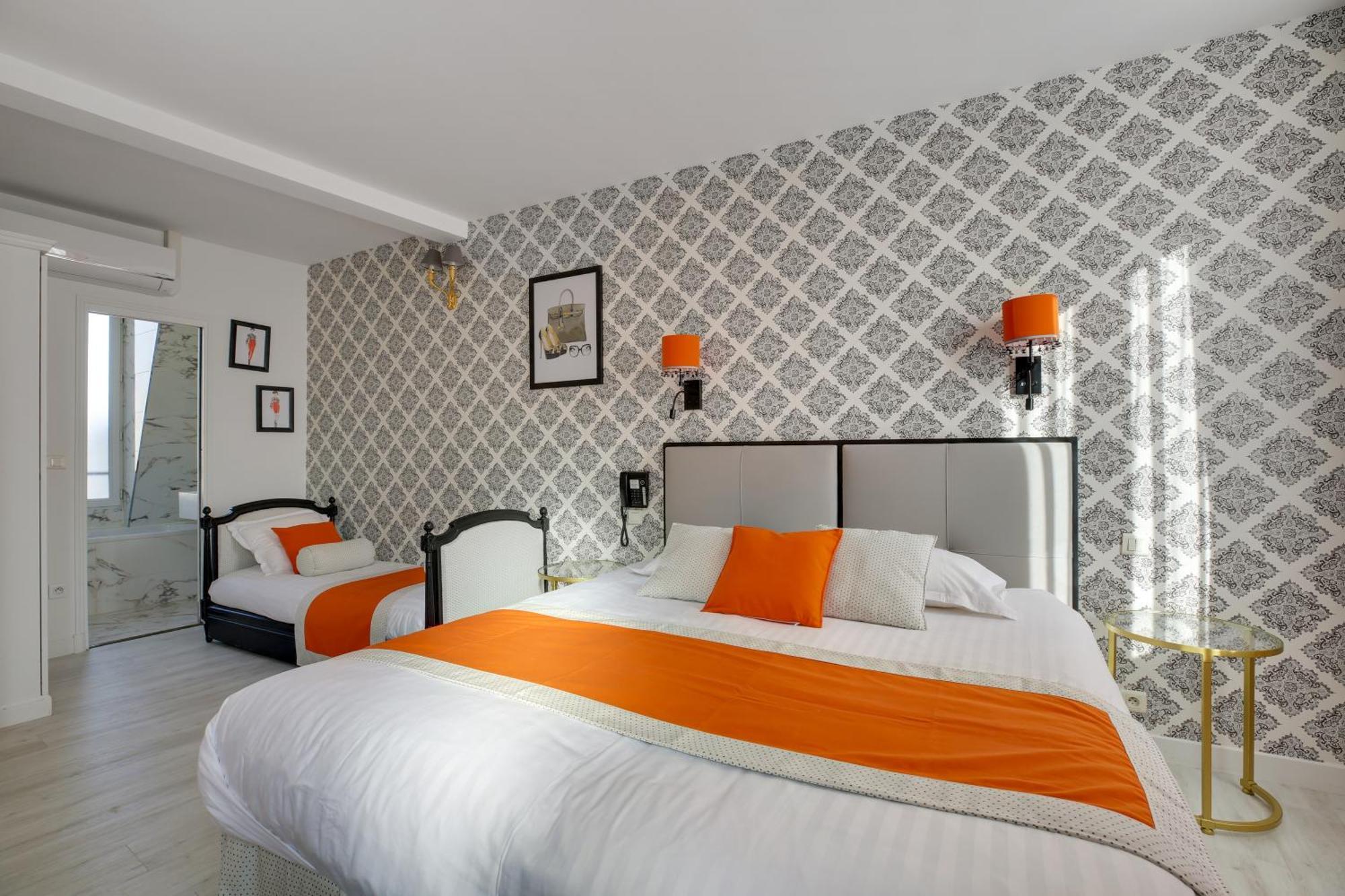 Riviera Elysees Hotel