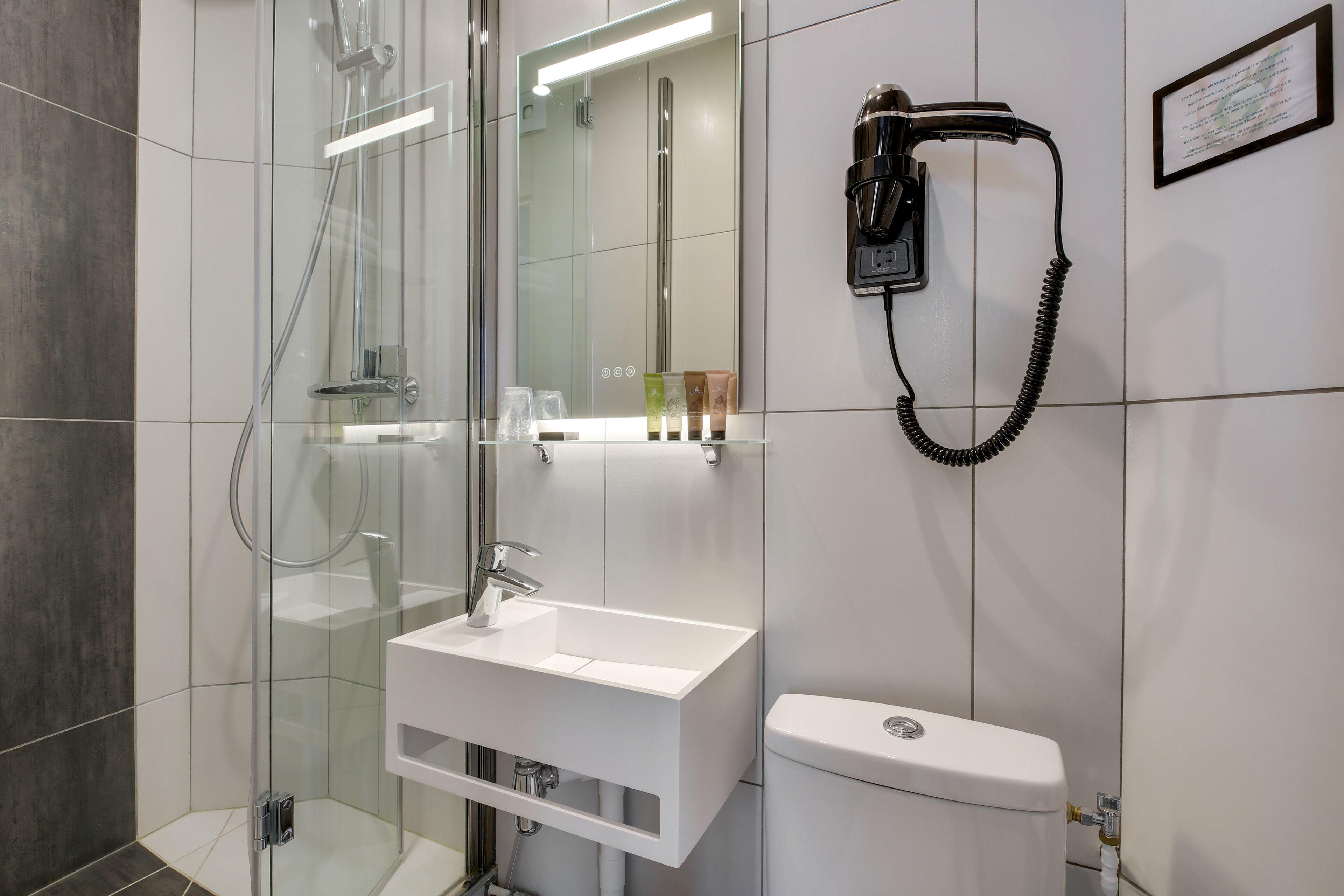 Riviera Elysees Hotel